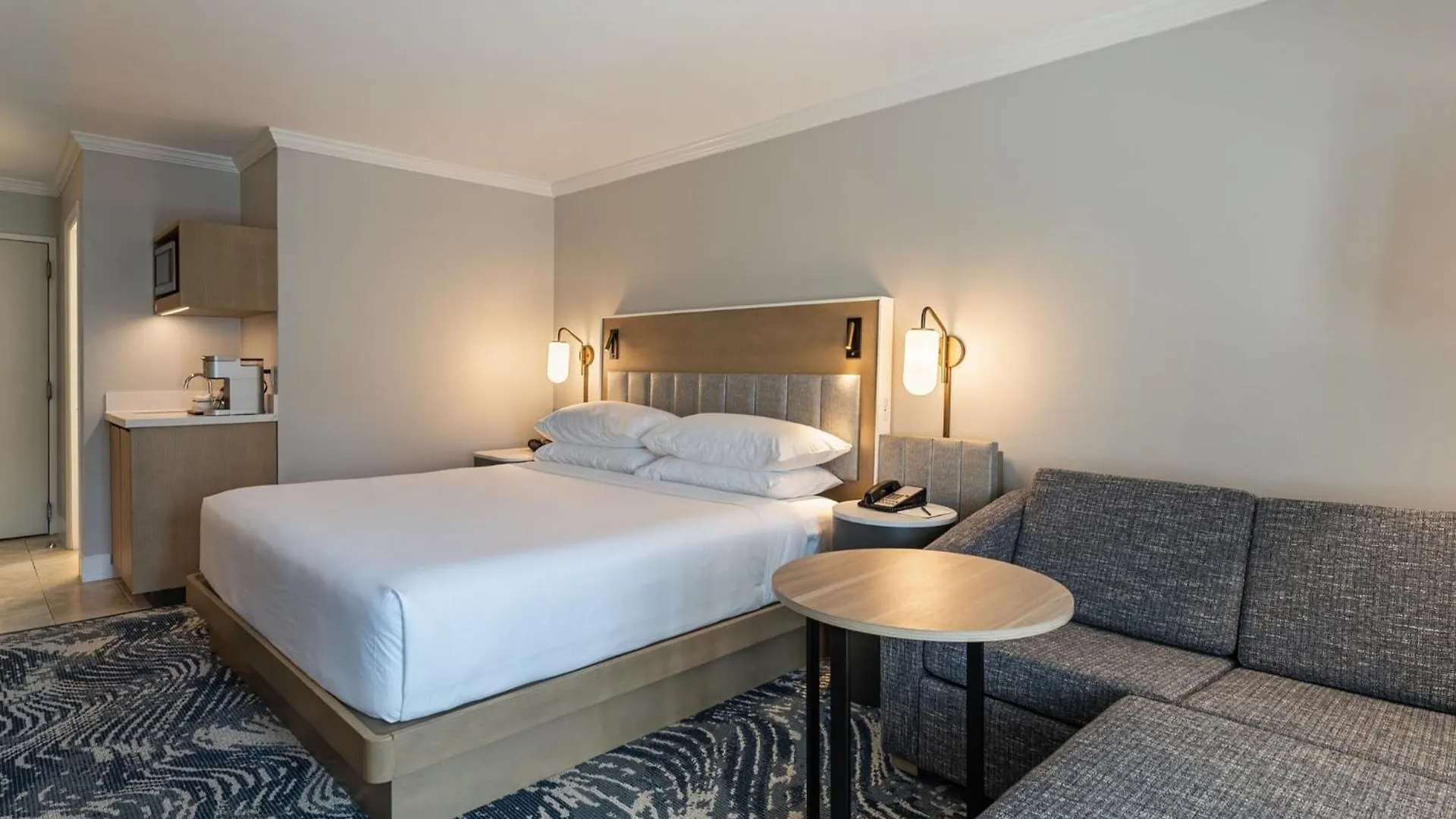 Crowne Plaza Orlando-Downtown By Ihg Hotel  Orlando